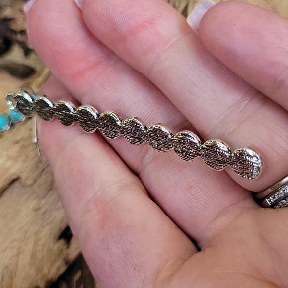 Turquoise Silvertone Long Drop Southwestern Boho Dangle Earrings - Picture 3 of 7